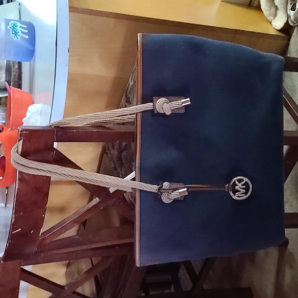 Michael Kors Maritime NAVY Canvas Large Tote Bag - Picture 1 of 7